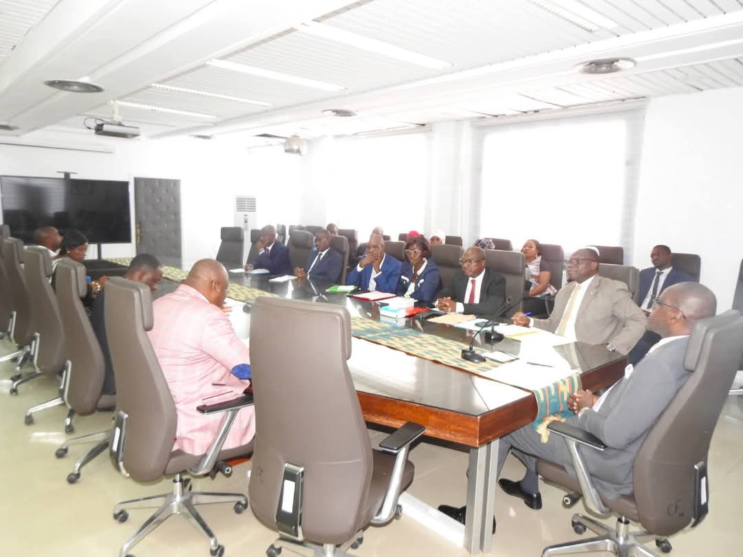 Passation de charges entre Monsieur Coulibaly Mamadou et M.Angolo